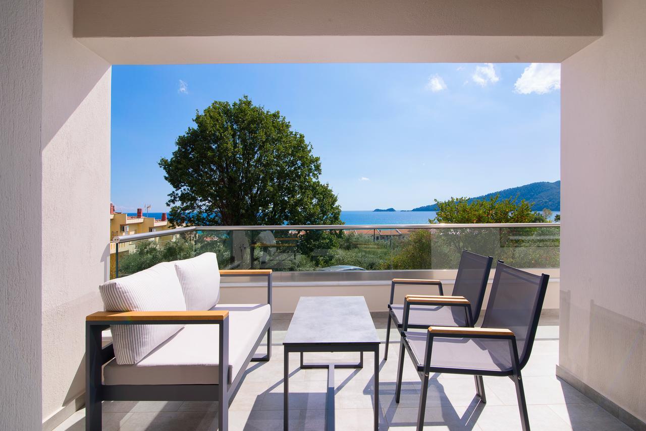 Semiramis Luxury Suites Chrysi Ammoudia Extérieur photo