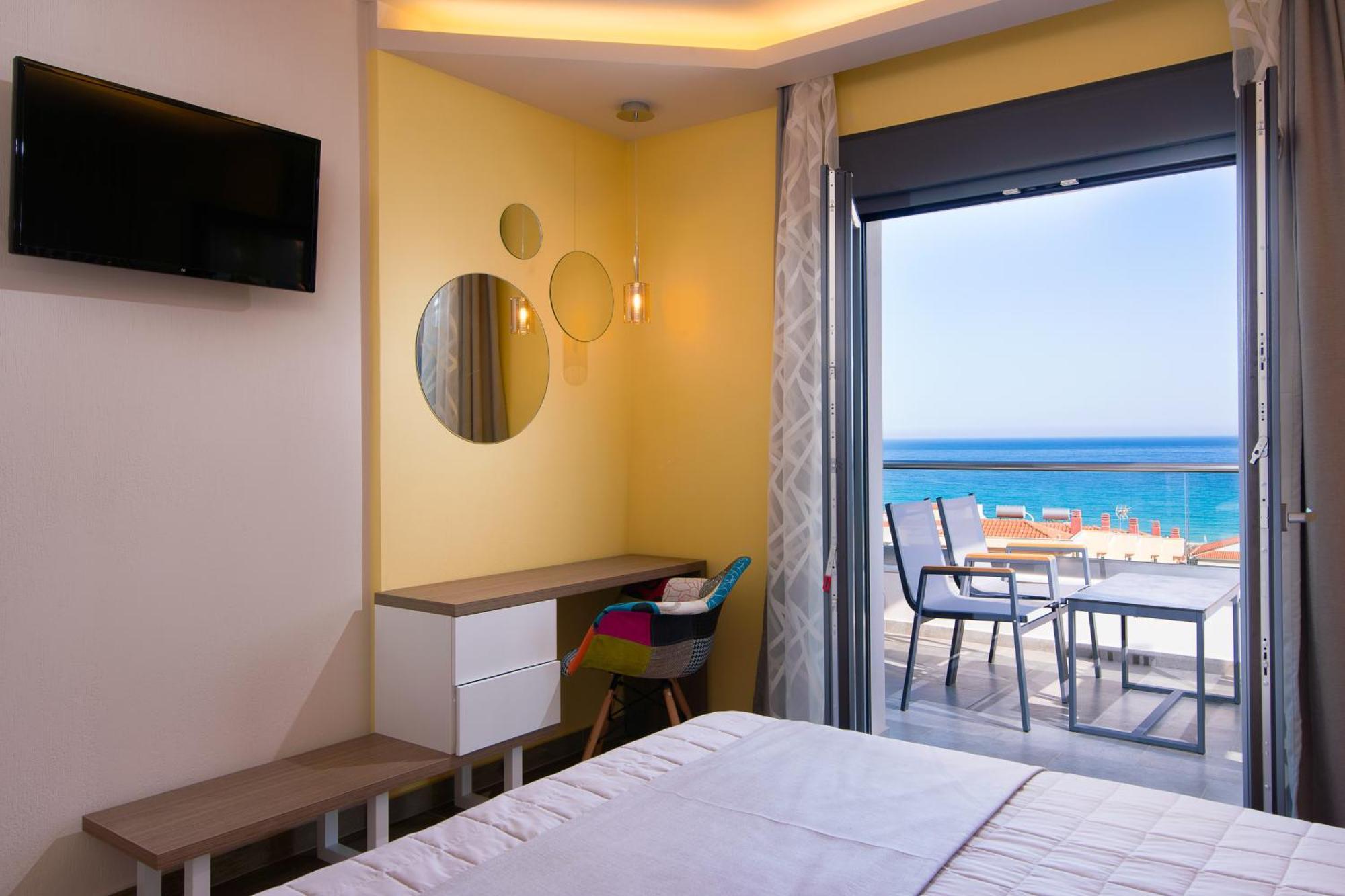 Semiramis Luxury Suites Chrysi Ammoudia Extérieur photo
