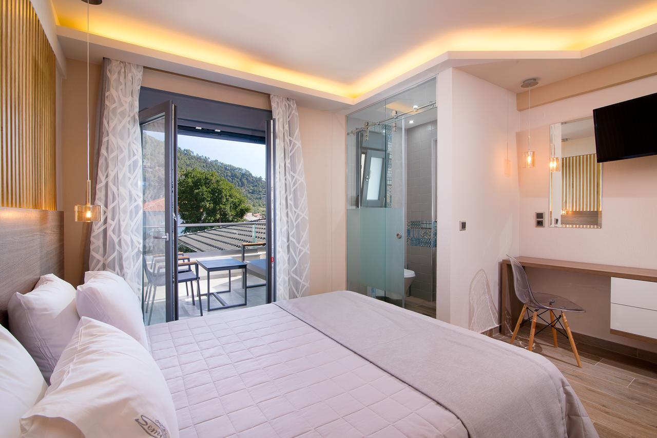Semiramis Luxury Suites Chrysi Ammoudia Extérieur photo