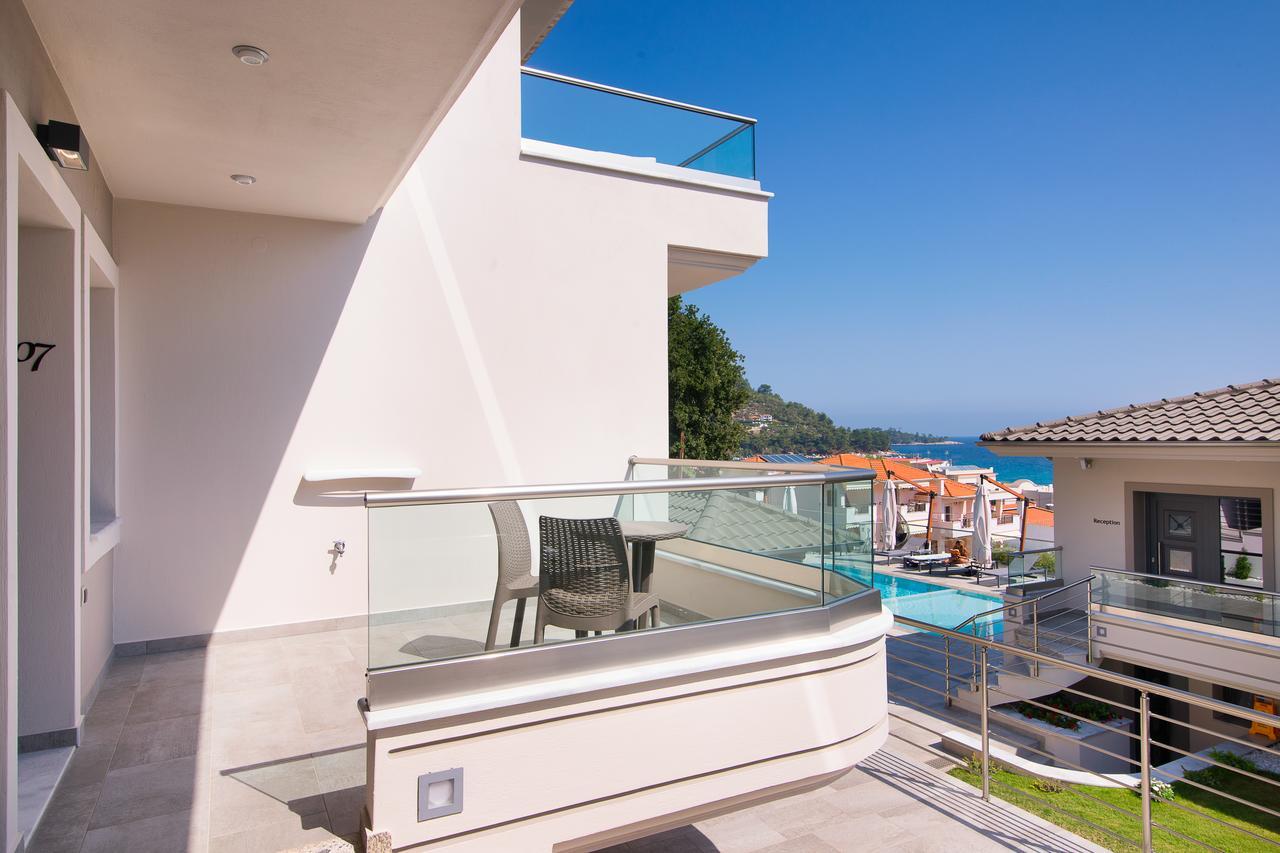 Semiramis Luxury Suites Chrysi Ammoudia Extérieur photo