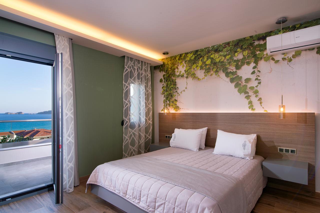 Semiramis Luxury Suites Chrysi Ammoudia Extérieur photo
