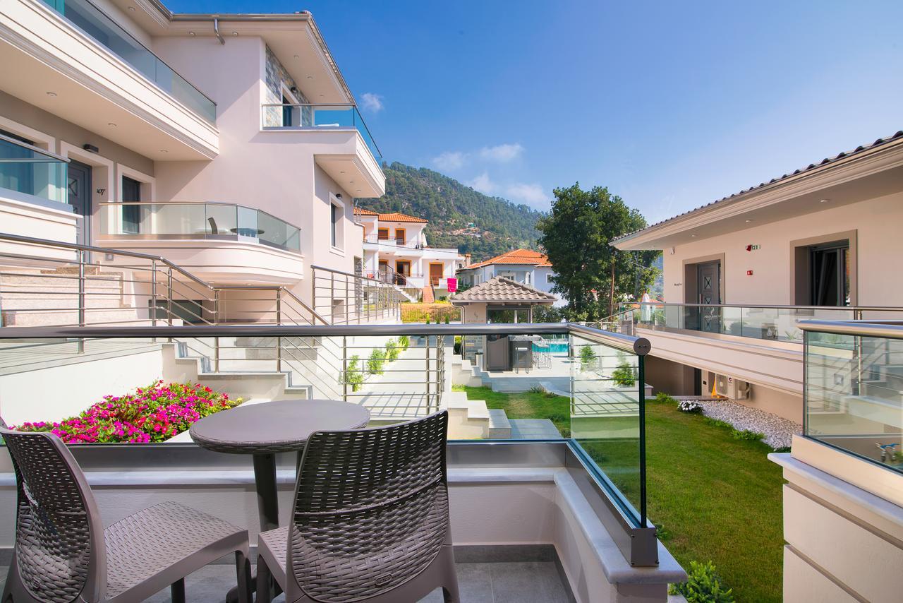 Semiramis Luxury Suites Chrysi Ammoudia Extérieur photo