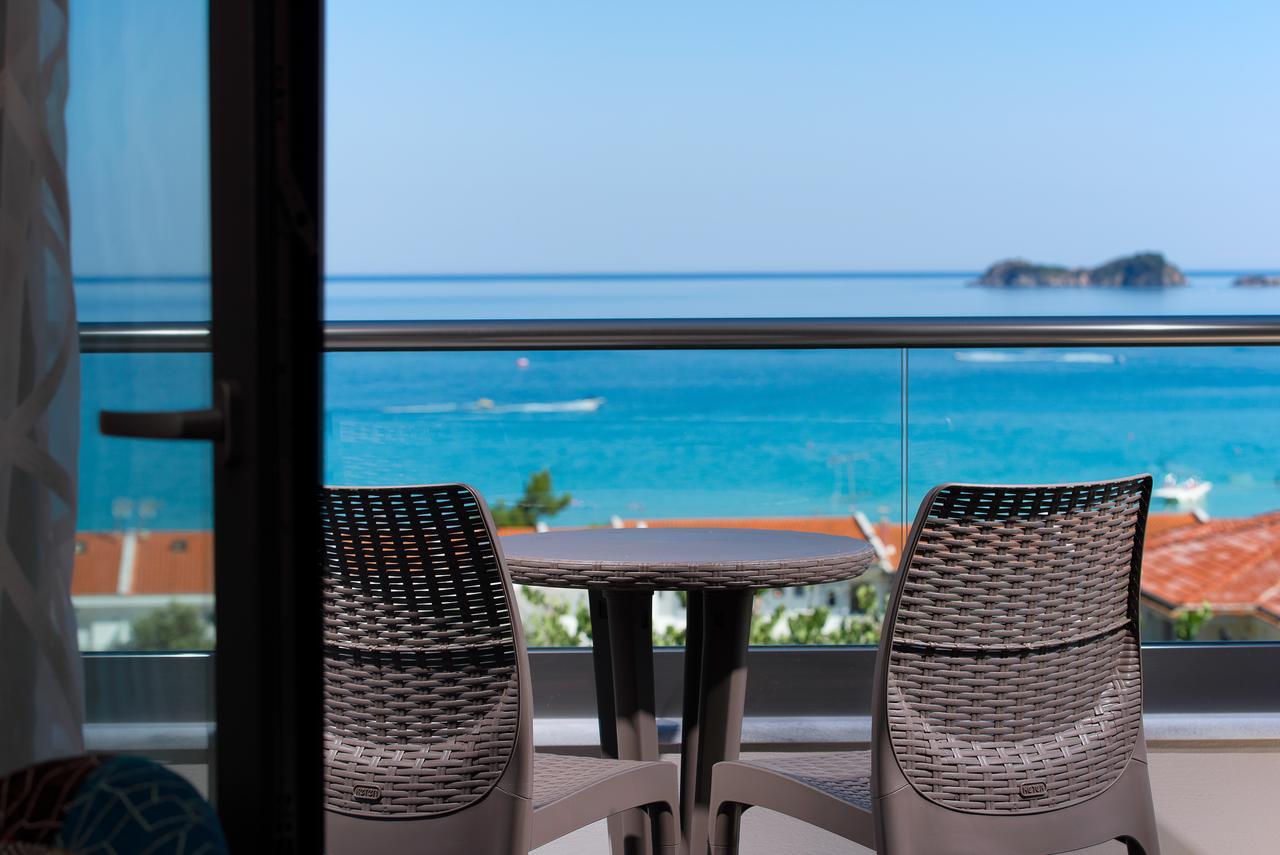 Semiramis Luxury Suites Chrysi Ammoudia Extérieur photo