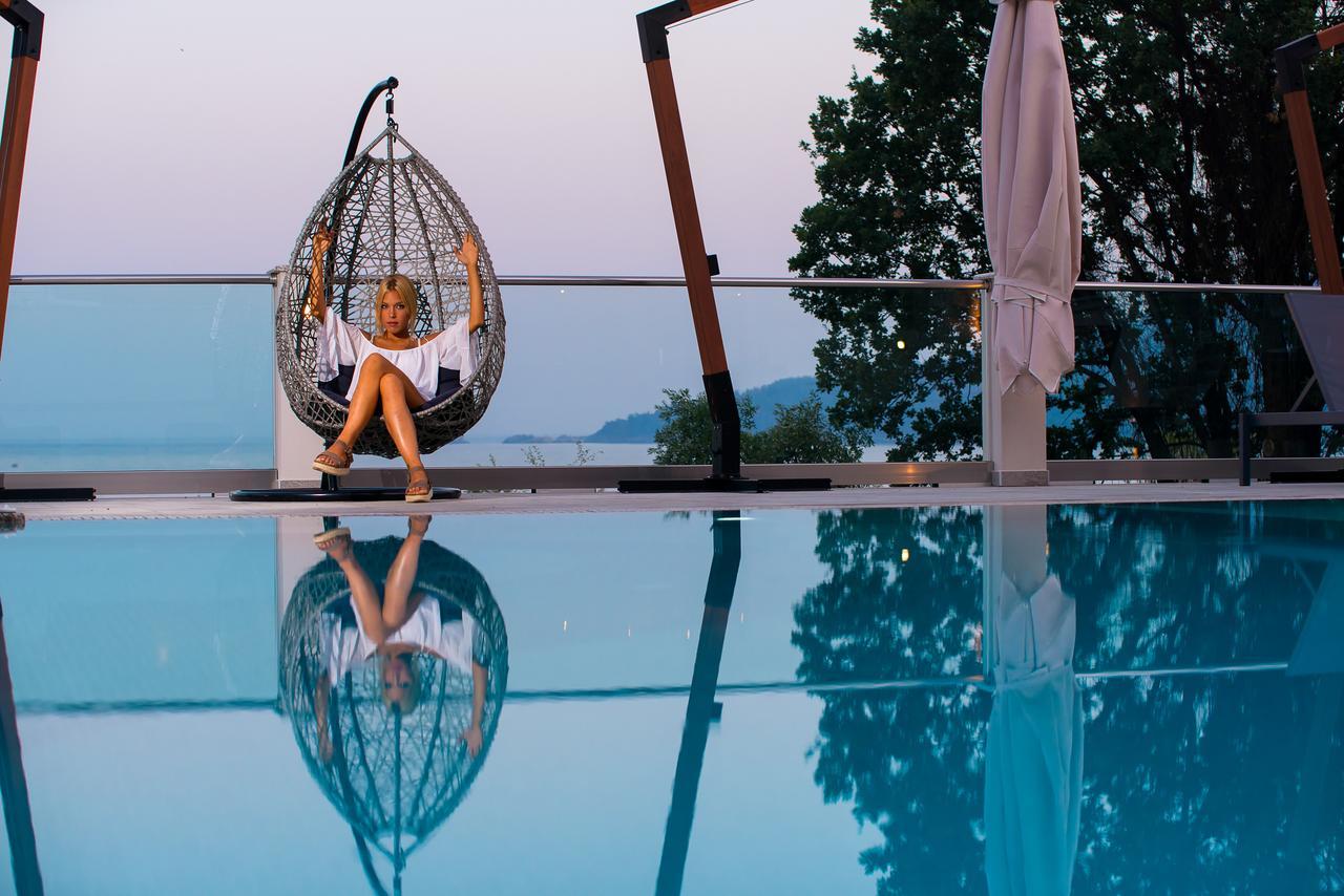 Semiramis Luxury Suites Chrysi Ammoudia Extérieur photo